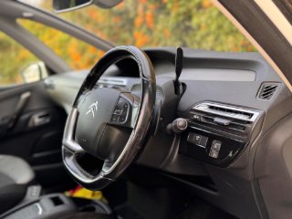 /photos/11390/1f8f6d2a-50ad-414d-ac47-3f1e9beca020_i320x240.jpg