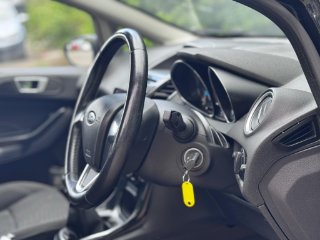 /photos/11390/5d331f36-9385-4a7c-8cff-e439027b3128_i320x240.jpg