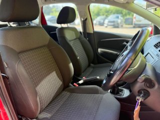 /photos/11390/6b572c12-ac11-4b39-a2a4-cb6ddb94d97a_i320x240.jpg