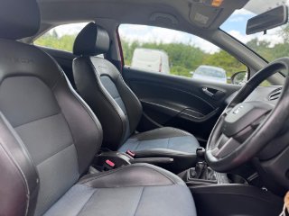 /photos/11390/a02d85d3-d6c6-46fd-8a0f-e2cb68ab399f_i320x240.jpg